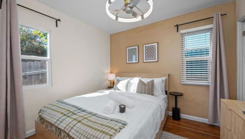 Stylish 1BR Home with Parking Near Zoo & Downtown - Foto 3