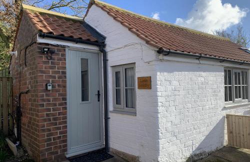 Blacksmiths Cottages - Photo 36