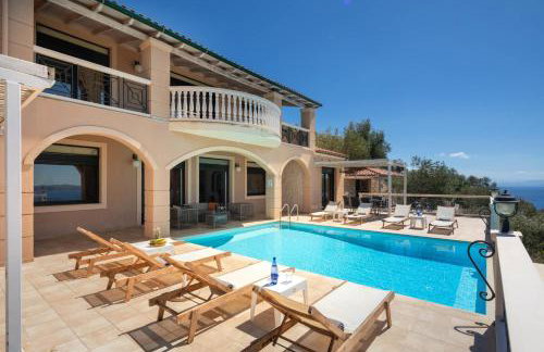 Anna Nissaki - Photo 2