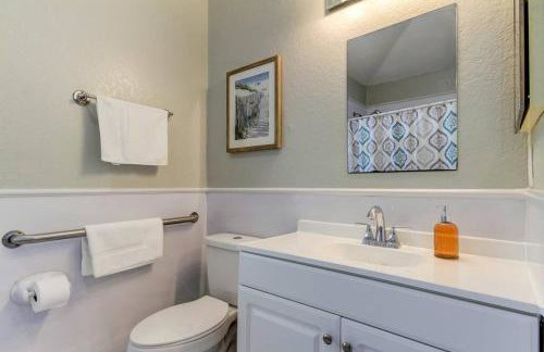 Beautiful Studio in Downtown Dunedin! - Photo 8