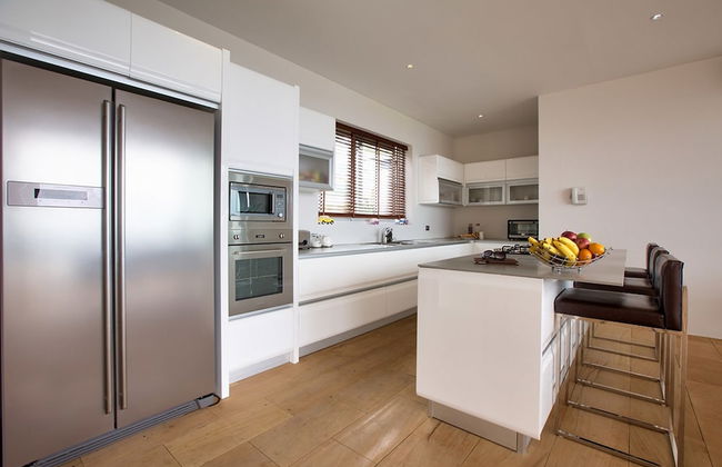 15 Bedroom Luxury Triple Sea View Villas - Photo 41