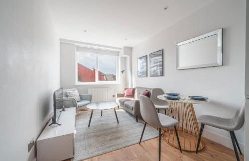 Lovely 1 Bedroom Apartment in Eastleigh Town Centre - Foto 1