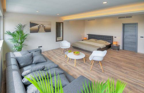 Villa Onyx for 12 people near Porec with 65 private pool and jacuzzi - Photo 31