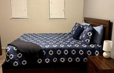 Katy's five bedrooms home away from home! - Foto 13