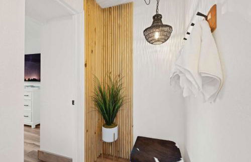 Spend Your Vacation in Luxury with Pool Views - Foto 27