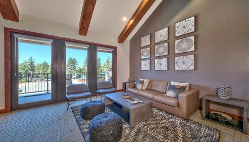 Luxury Residence - Gondola Across The Street Condo - Photo 2