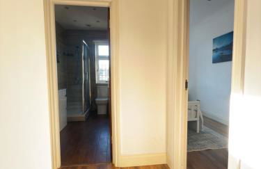 Edgware Bright 2 Bedrooms, - Foto 8