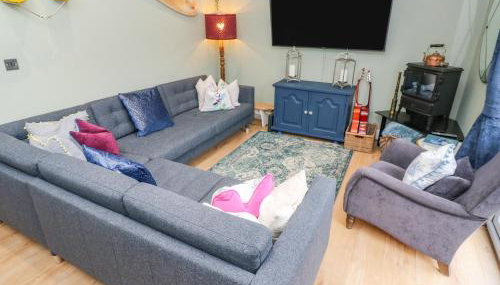 Cinders Loft - Photo 3