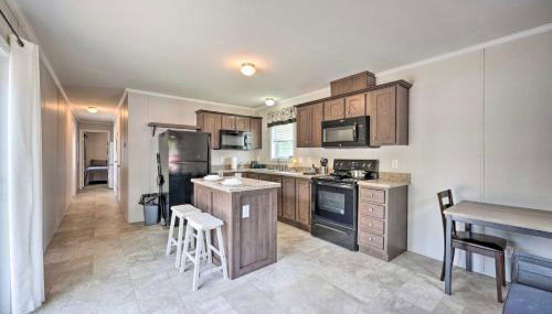 Cassopolis Cabin with Lake and Fishing Access! - Foto 3