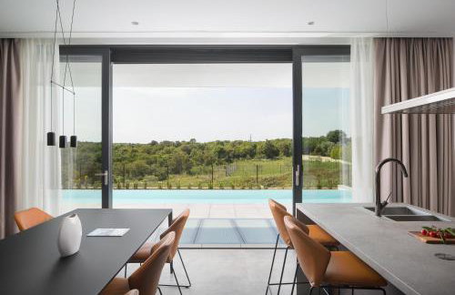 Design Villa Noble with Spa - Photo 10