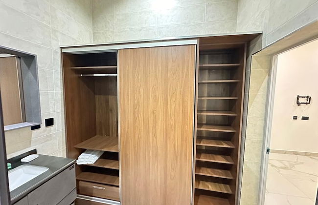 2BR Apartment With Pool and Wifi Near East Airport - Photo 18