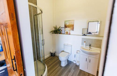 Modern Barn Conversion - Photo 37