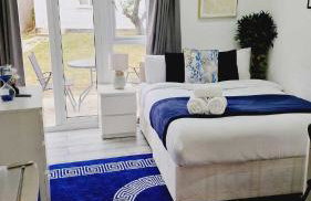 Central Harrow Cozy Apartment with free parking - Photo 22