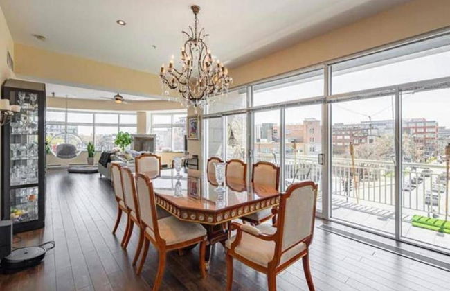 Sleeps6-apartment-parking-balcony-patio - Photo 1