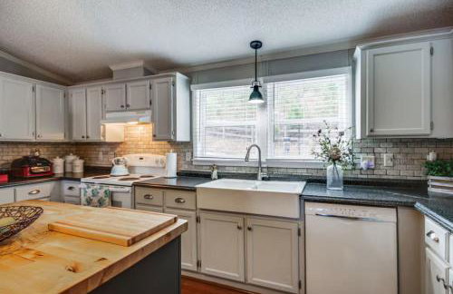 Lakefront Paradise Cozy Space Games Family Fun - Foto 15