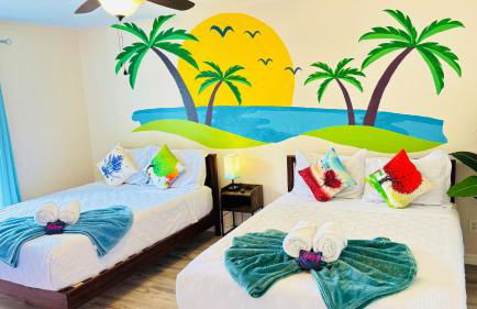 SaltyLux16 Heated Saltwater Pool, Near Beach, Honeymoon Island, Farmer market - Foto 3