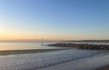 Stylish Boutique Home Near Sandbanks - Walk to Ashley Cross - Foto 36