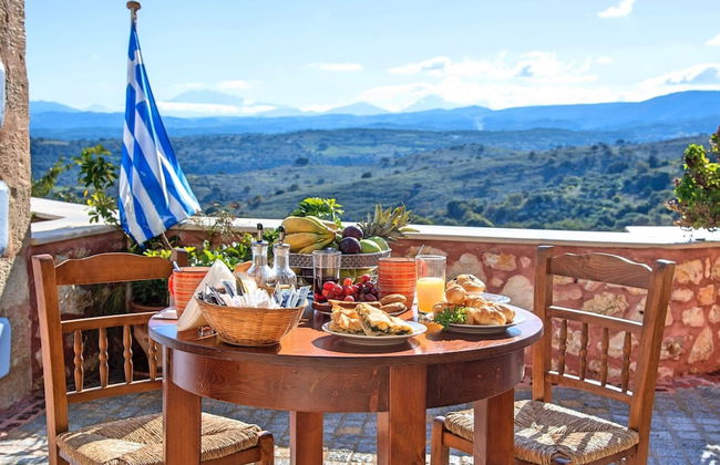 Venetian Mansion, 2 Separate Houses, Heated Pool in Kastellos, North-west Coast - Foto 16