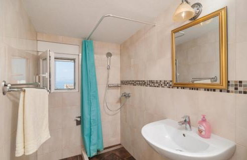 Acogedora Casa De 5 Habitaciones En Stomorska - Foto 33