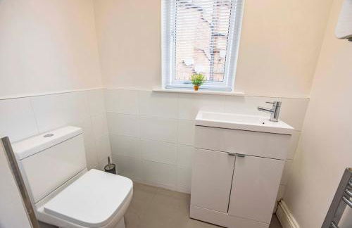 Luxury three-bedroom apartment in Nottingham City Centre - Photo 17