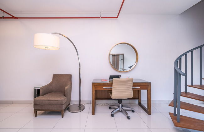 OYO Home 89599 Beautiful 2br 3 Towers - Foto 38