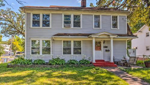 Townhome with Yard, 2 Mi to Downtown and Golfing - Foto 1