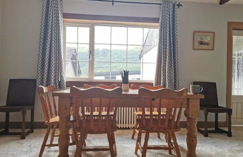 Arrochar Fern Cottage with Wood Burner & Loch View - Foto 20