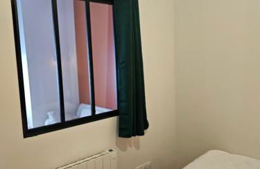 Appartements 4, 5 et 10 personnes rénovés en centre-ville - Foto 27