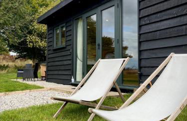 Robin's Nest (Top Cabin) - Photo 1