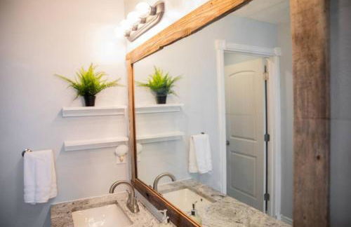 Duke's Hawaiian Surf Haven - Foto 25