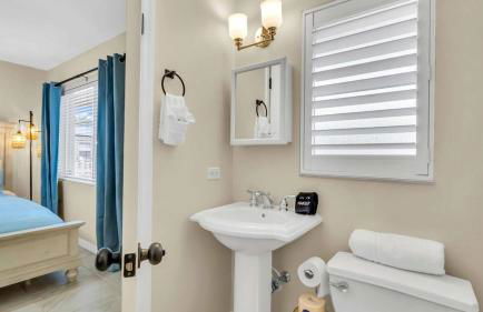 Dockside Paradise - Waterfront, Boat Dock, Swimming Pool and Spa - Foto 2