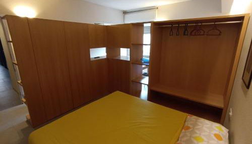 Monolocale in centro vicino al parco Monte Urpinu - Photo 2, wardrobe