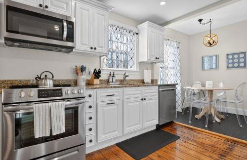 Historic Mystic Home, Walk to Seaport and Downtown - Foto 26