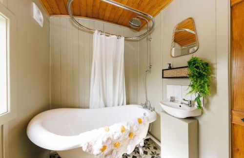 Beautifully Restored WW2 Carriage - Sleeps 6 - Foto 4