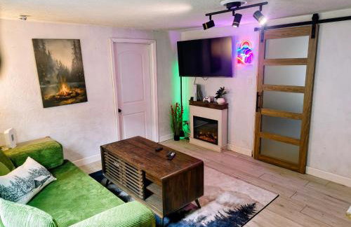 Private Sunset View Suite 5 Mins Off I-75 EV Outlet Available - Foto 35