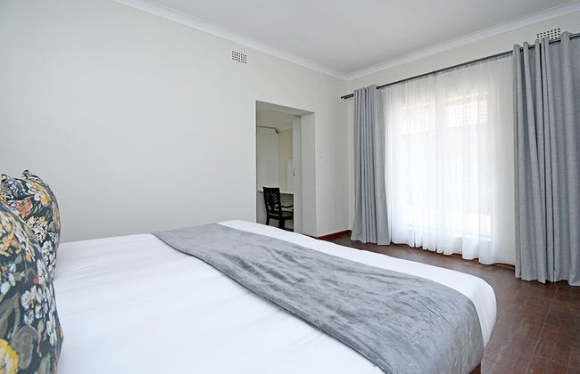 Zwelakho Luxury furnished apartments - Photo 7