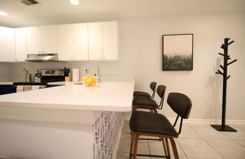 Lincoln Park Place Capitol Hill with Parking - Photo 7