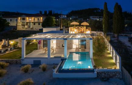 LUZ BLANCA Rooftop seaview villa - Photo 18