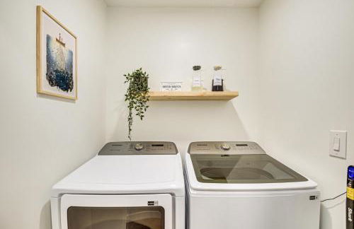 Charming Canalfront Retreat with Double Boat Slip! - Photo 23