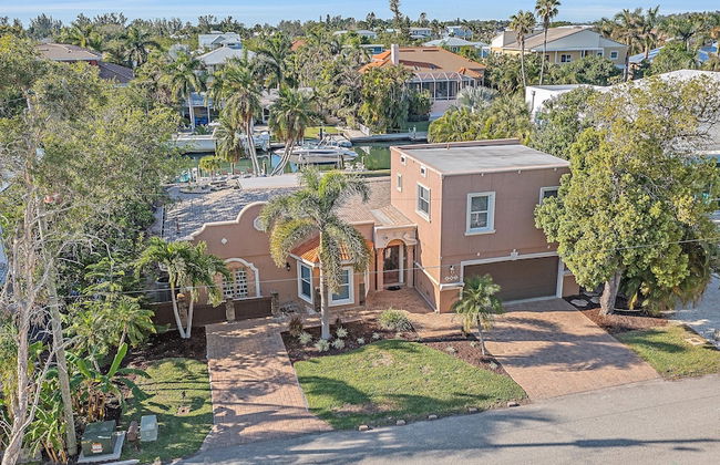 Decked Out On Marbury 4 Bedroom Home by RedAwning - Photo 63