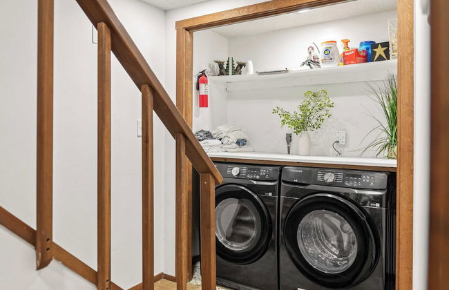 The Bear's Den by Avantstay Prime Location, Renovated w/ Movie & Game Room - Foto 28