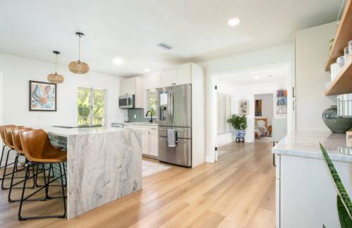 POOL Fenced Yard Shuffleboard Court - Foto 16