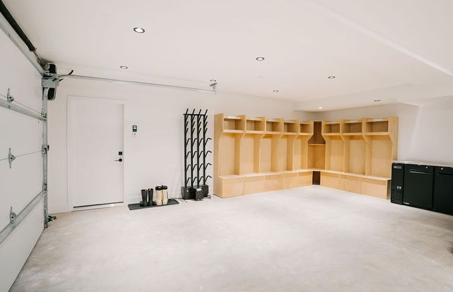 The Alder By Revelstoke Vacations - Photo 13