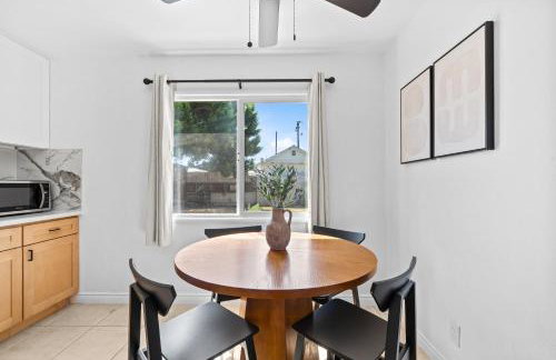 20 percent OFF Fully Furnished 2BR in Prime Tustin - Foto 14