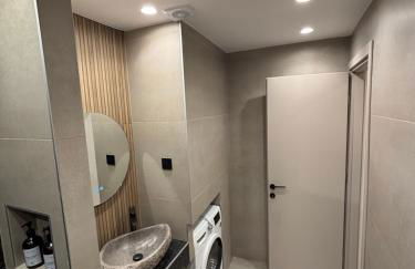 The Cozy Residence - Photo 16