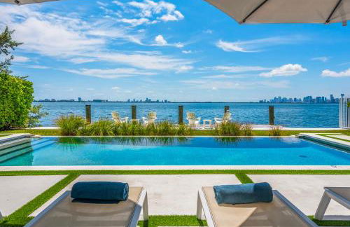 Best Bayfront View New construction w pool - Foto 5