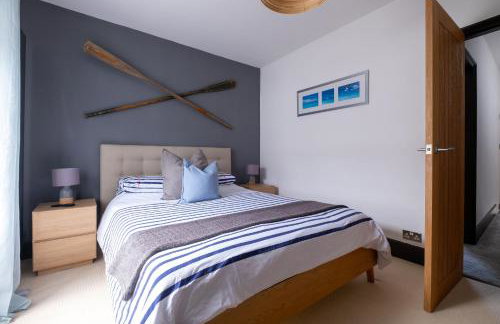 Central Penzance, Modern stylish home, Near Seafront with Gated parking - Photo 7