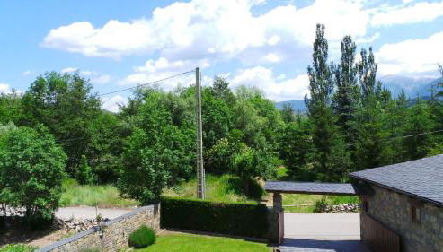 Casa de piedra y madera vistas a montañas y prados - Foto 3, Garden