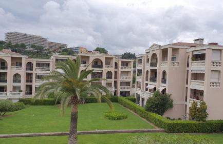 Domaine D'Ahmosis, modern 2 bedrooms refurbished apartment, f3 moderne fraichement rénové - Foto 28
