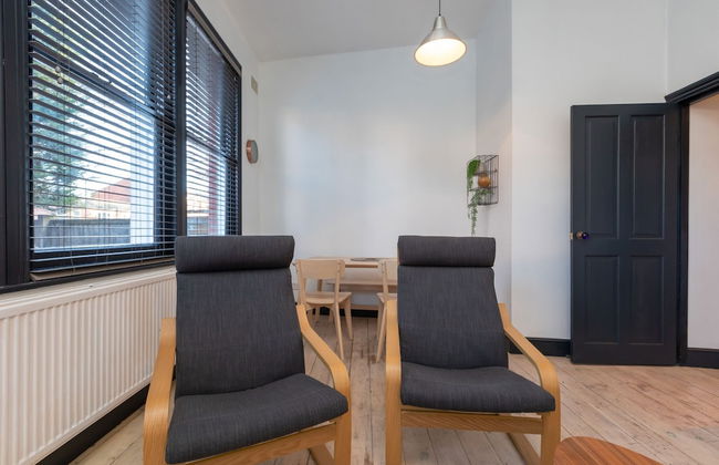 Serene and Spacious 1 Bedroom Garden Flat in Clapton - Foto 21